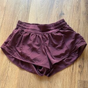 Lululemon Hotty Hot Shorts Size 6 Maroon